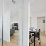 Suwalska Comfort Family Apartament With Balcony Warsaw By Noclegi Renters